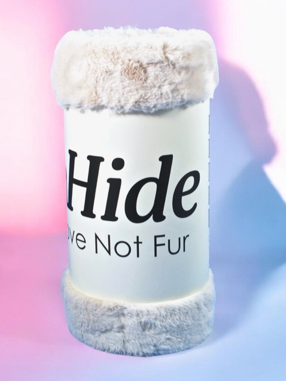 NEW Sealed UnHide Lil’ Marshmallow Faux Fur Throw Blanket 50” x 60”